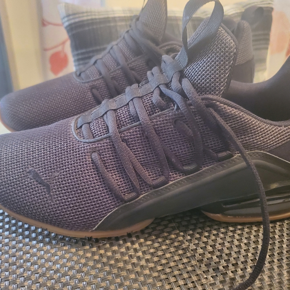 Puma Axelion shoes mens US 11
